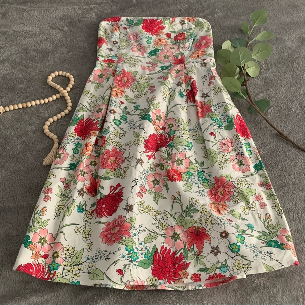 Old navy cream and pink floral dress strapless